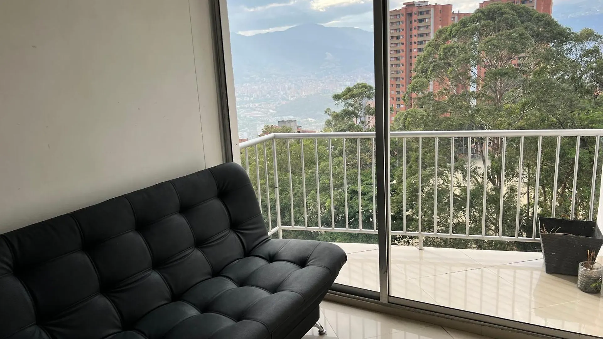 Medellin Parque Lleras Poblado Palmas Apartment 0*,  Colombia
