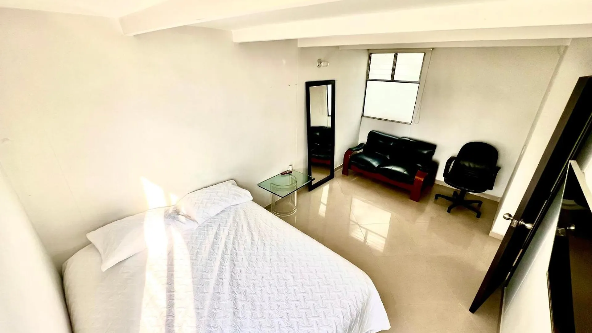 Medellin Parque Lleras Poblado Palmas Apartment